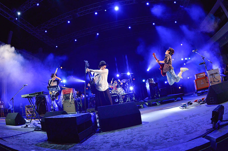 きゃりーやレキシも登場！最高の夏の締め、SLSを振り返る SLS2015_RADWIMPS01-780x518