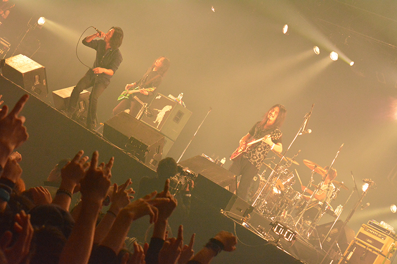 写真で振り返るCOUNTDOWN JAPAN 15/16レポ！ THE-BACK-HORN_3