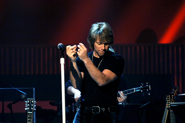 クラプトンやニルヴァーナも出演『MTV Unplugged』の歴史を振り返る Bon-Jovi