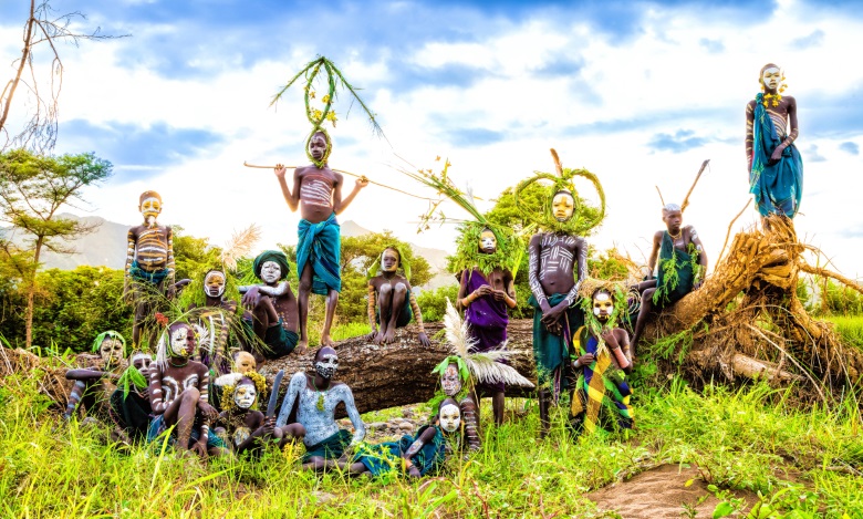 裸族と共に裸に！？アフリカを撮り続ける女性写真家ヨシダナギ トークイベント開催！ suri_co1_780