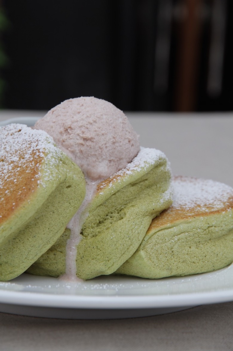 ひとくちで幸せになれる パンケーキ って 京都限定メニュー抹茶パンケーキ Qetic