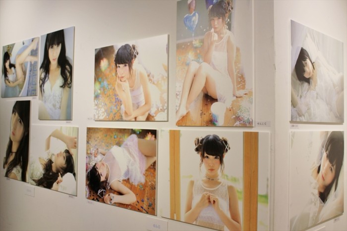 【レポート】鎌田紘子、苺りなはむ参加！すけすけ衣装の＜シースルー写真展＞がカワユすぎる！ 0009-700x467