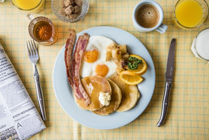 朝ご飯を通して世界を旅しよう！イギリスの伝統的朝食「フルブレックファスト」が外苑前に登場 FOOD_161025WBD_4-700x467