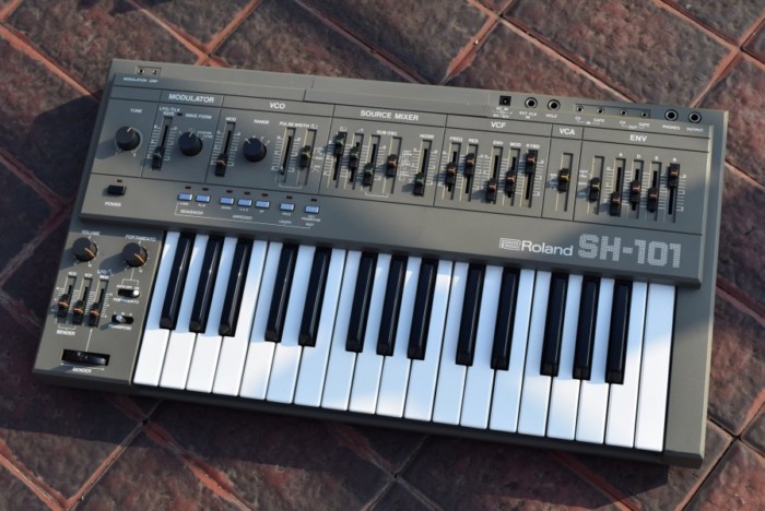 SH101 Rolandヴィンテージシンセ-