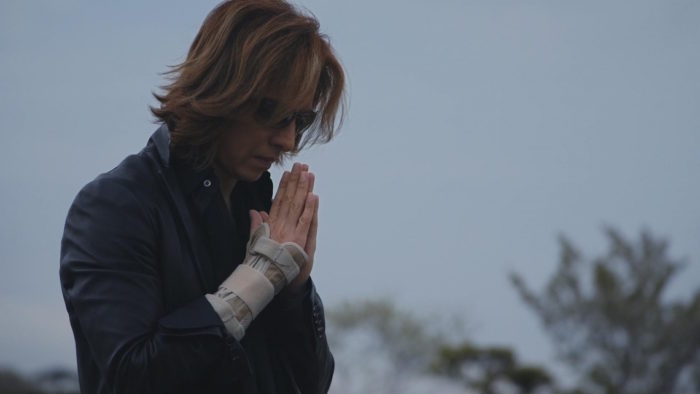 X JAPAN、ハリウッド制作 禁断のドキュメンタリー映画『WE ARE X』日本解禁！HIDEとTAIJIの死、Toshlの洗脳も描く 4be4f122d7588c8a23a71471fd2c45b6-700x394