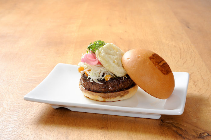 赤西仁「今日はロスでよく食べたハンバーガーをまた食べに来ました。」！LA発・UMAMI BURGERついに日本上陸！ 82e5cd407e85fc4392c8620651be47aa-700x466