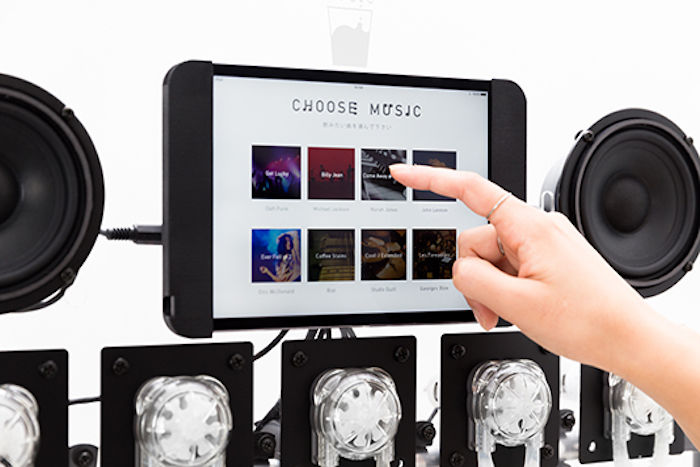 音楽によって味が変化！？音楽を味覚化する装置 「SQUEEZE MUSIC」が2017年度グッドデザイン賞を受賞 sub1-3-700x467