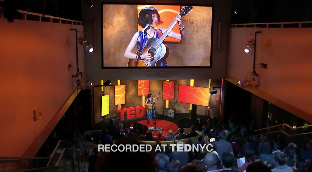 Reiの＜TED NYC＞でのパフォーマンス動画がTEDのアカウントで公開！ music180322_guitarei_3-1200x663