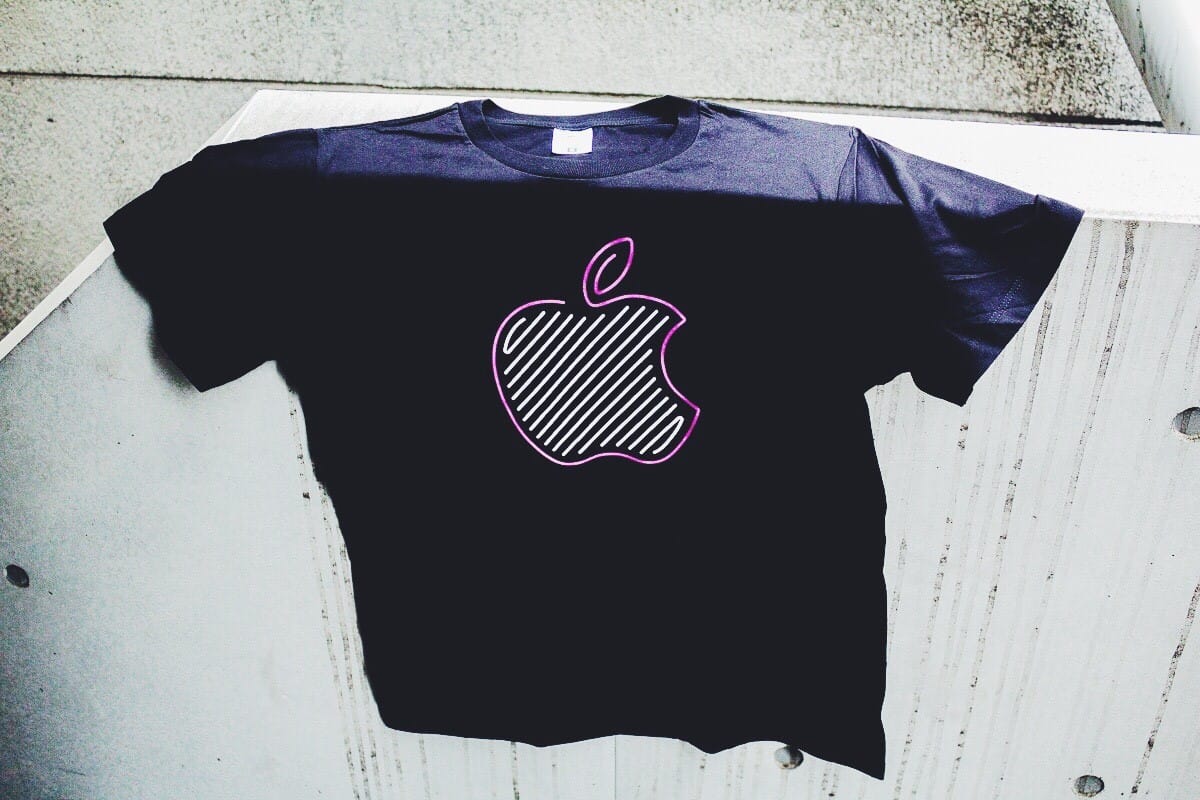 Apple新宿、4月7日オープン！オープン当日限定でTシャツ＆ピンバッチが配布！ technology180406_apple-shinjyuku_7-1200x800