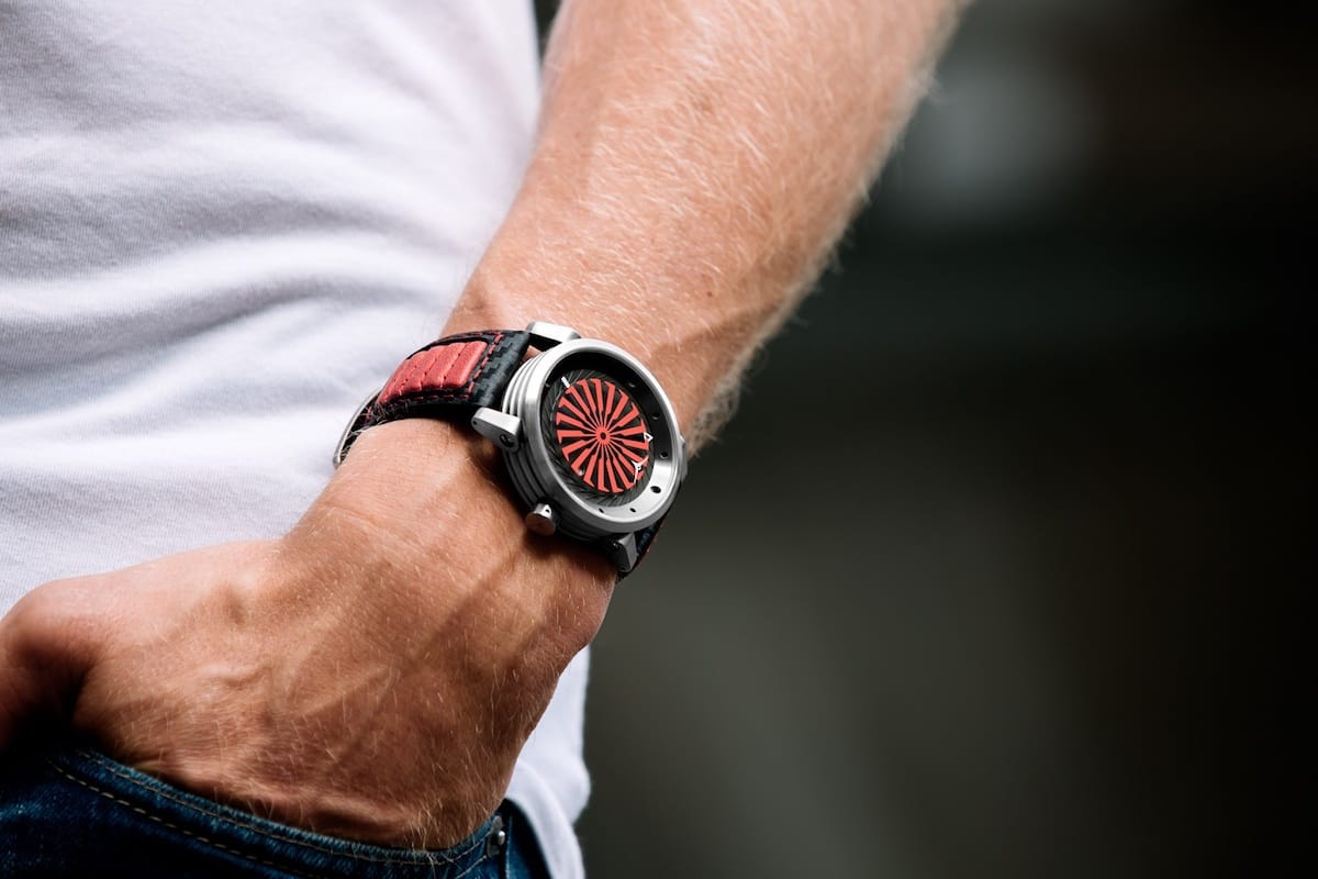タービン型秒針が男心をくすぐる、腕時計「ZINVO」がモデルチェンジ！ technology180410_zinvo_9-1200x800
