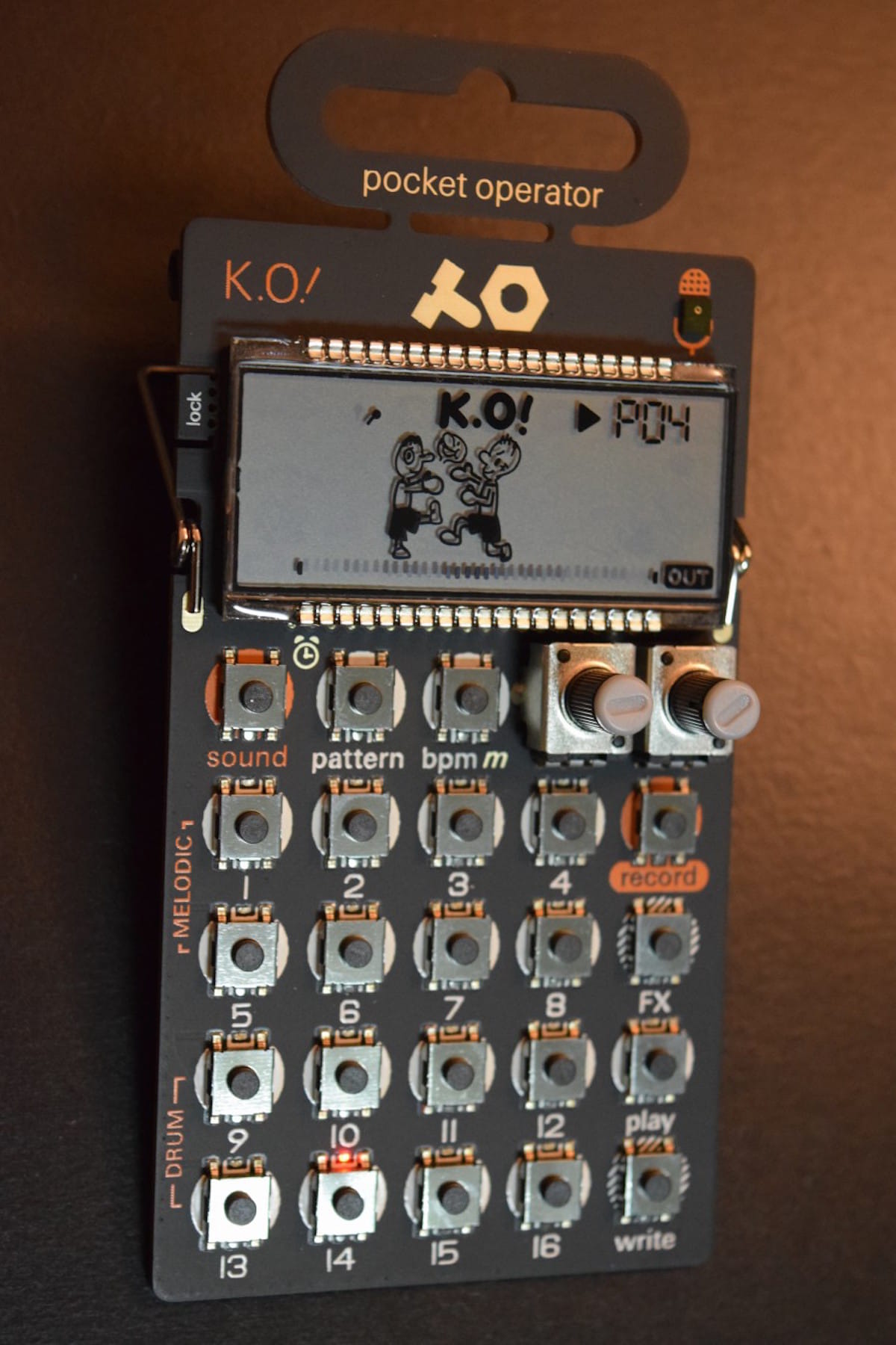 内蔵マイクからサンプリングして、すぐ曲が作れる『PO-33 K.O