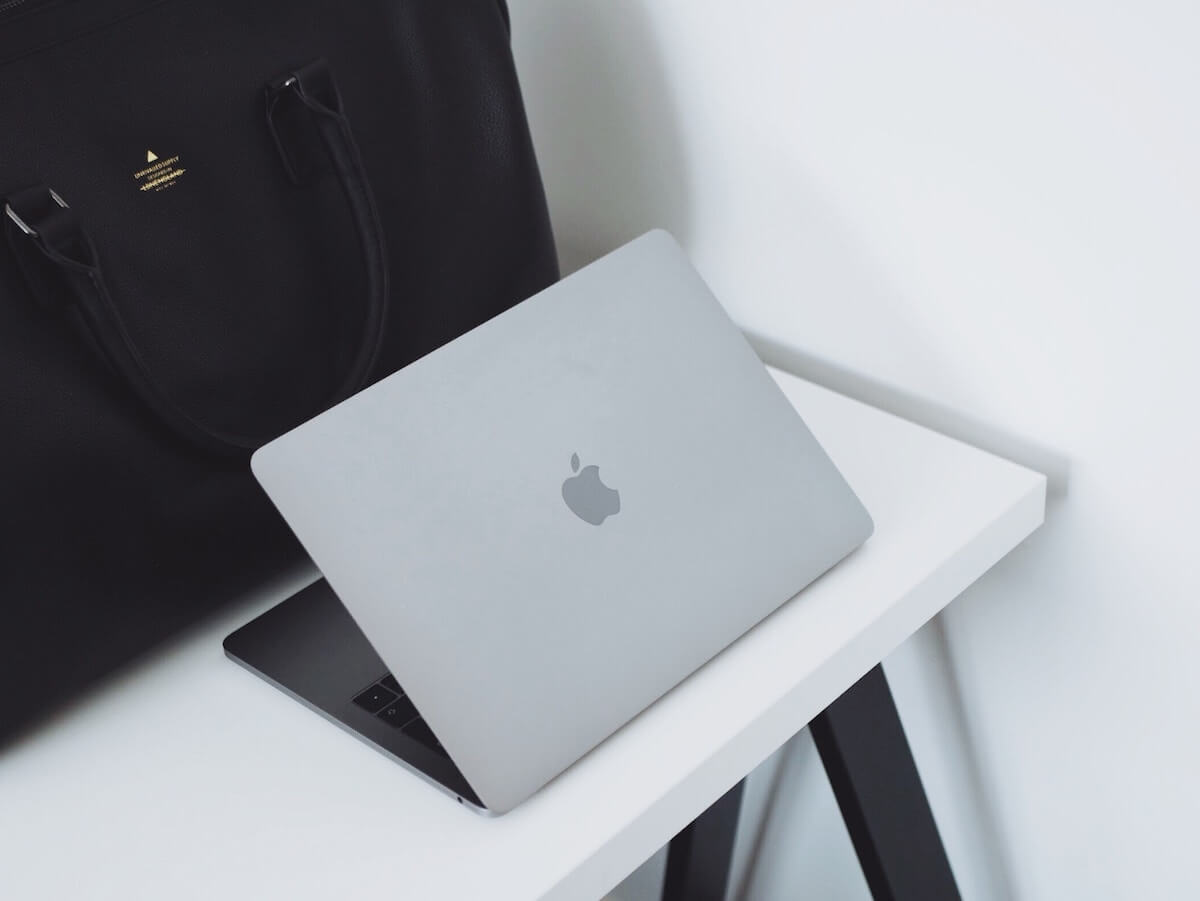 新MacBook Pro、追加アップデートで速度低下問題が解決！ | Qetic