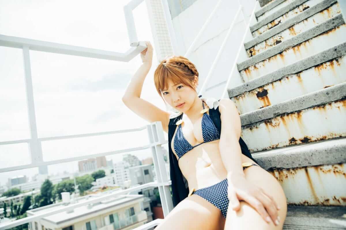 「生涯全裸」宣言！？今いちばん“脱げる”SSW藤田恵名インタビュー。彼女のアーティストとしての戦闘力の高さに迫る fujitaena-pickup_1364-1200x800