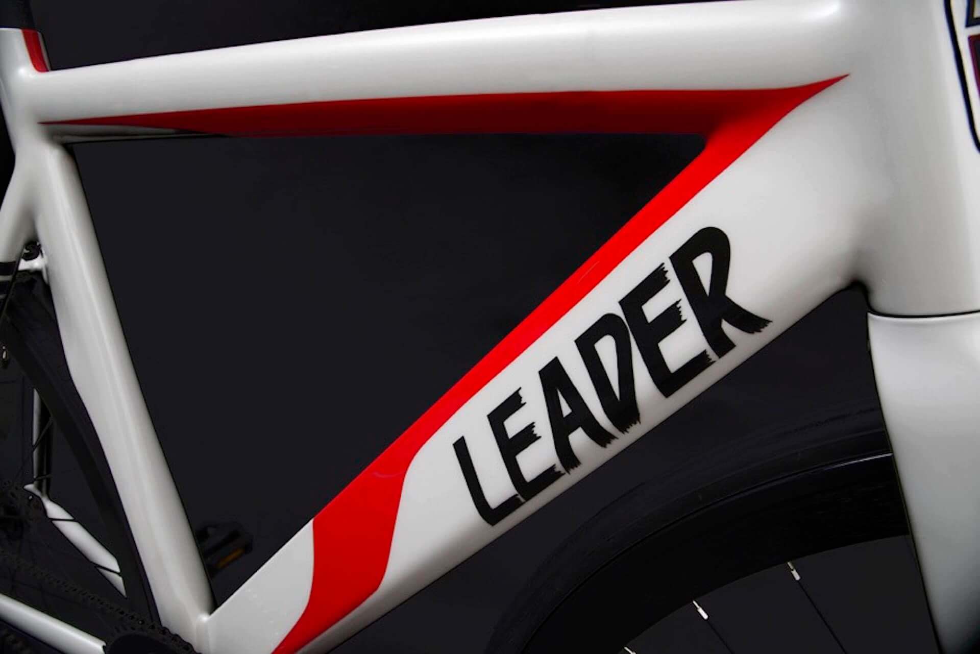 『仮面ライダー』の「サイクロン号」がピストバイクに!シリーズ50周年記念にLEADER®とのコラボコレクションが登場 tech201201_leaderbike_22-1920x1281 『仮面ライダー』の「サイクロン号」がピストバイクに!シリーズ50周年記念にLEADER®とのコラボコレクションが登場 tech201201_leaderbike_22-1920x1281