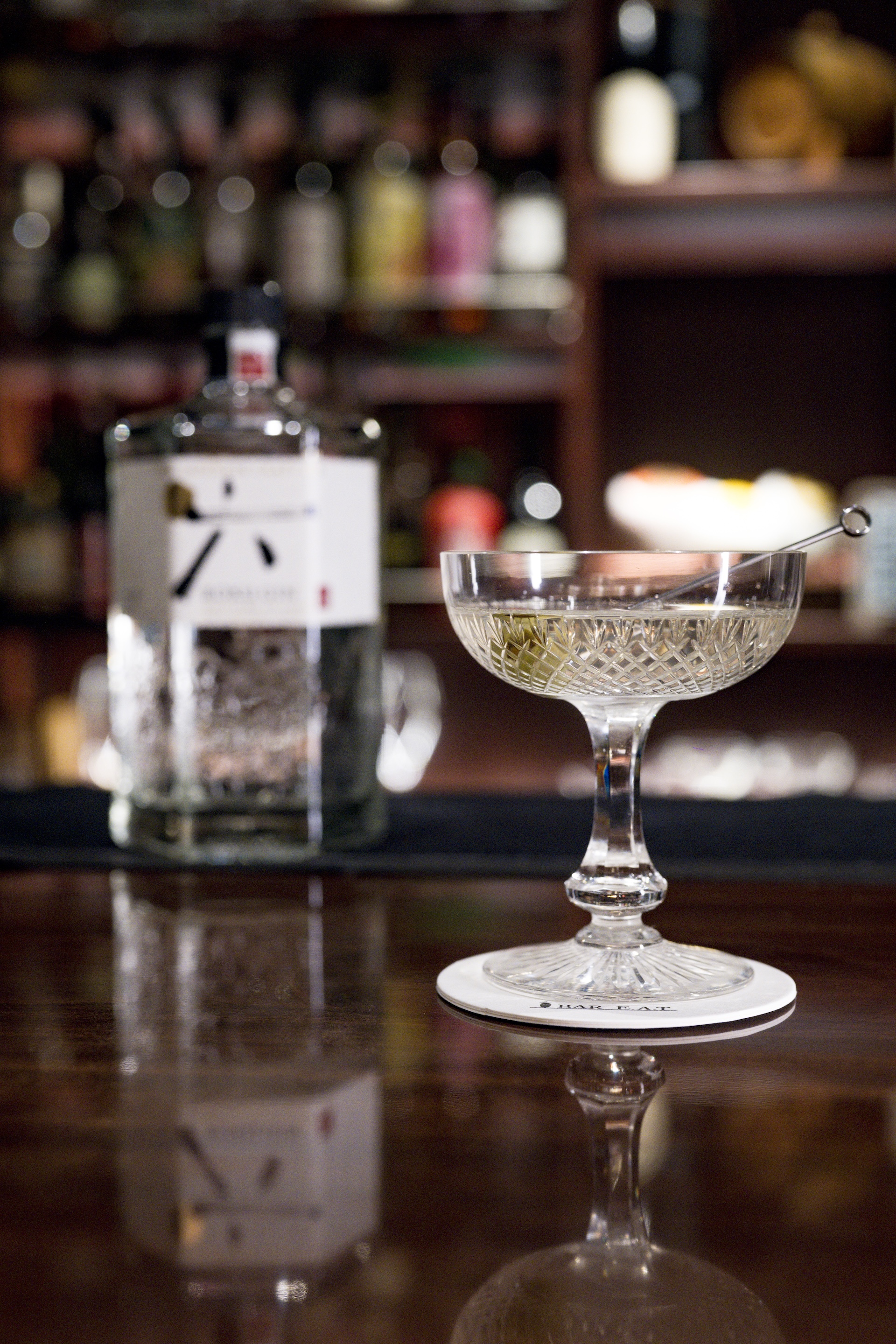 ヒコロヒーに訊く、BARのすゝめ｜「おすすめで」から始まる心地の良い時間 DSC_1547